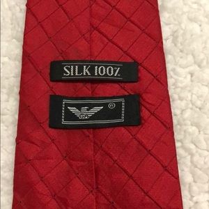 GIORGIO ARMANI 100%Silk hand made.